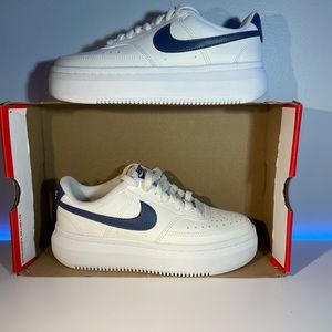 Woman’s Nike court vision Alta LTR